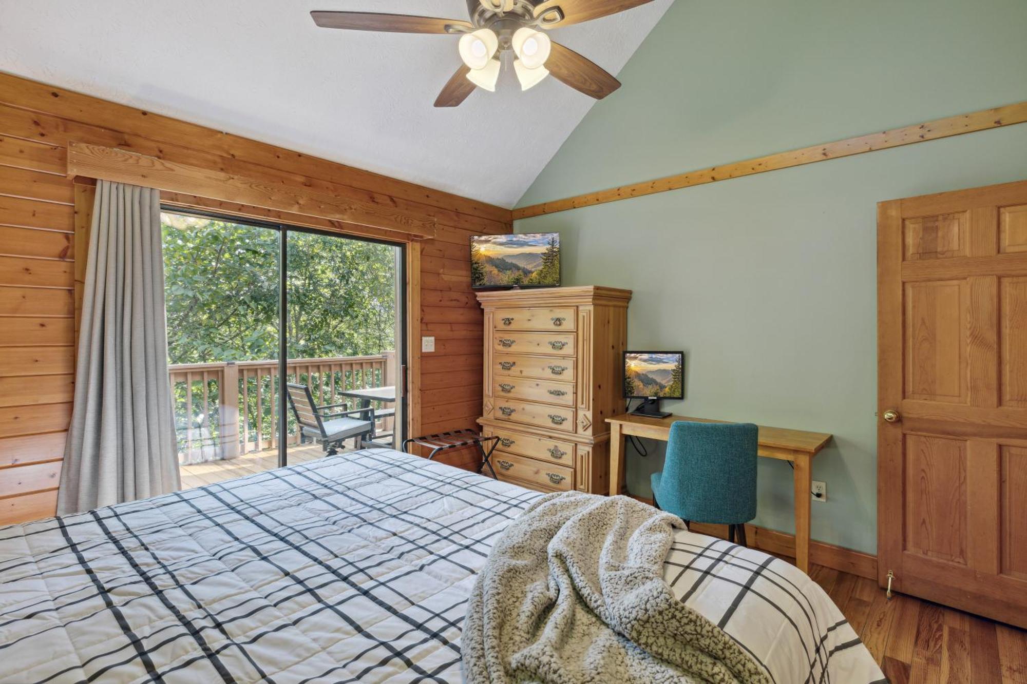 1 Min To The Parkway Spacious Cabin W 3 Suites And Extra Bedroom! 鸽子谷 外观 照片