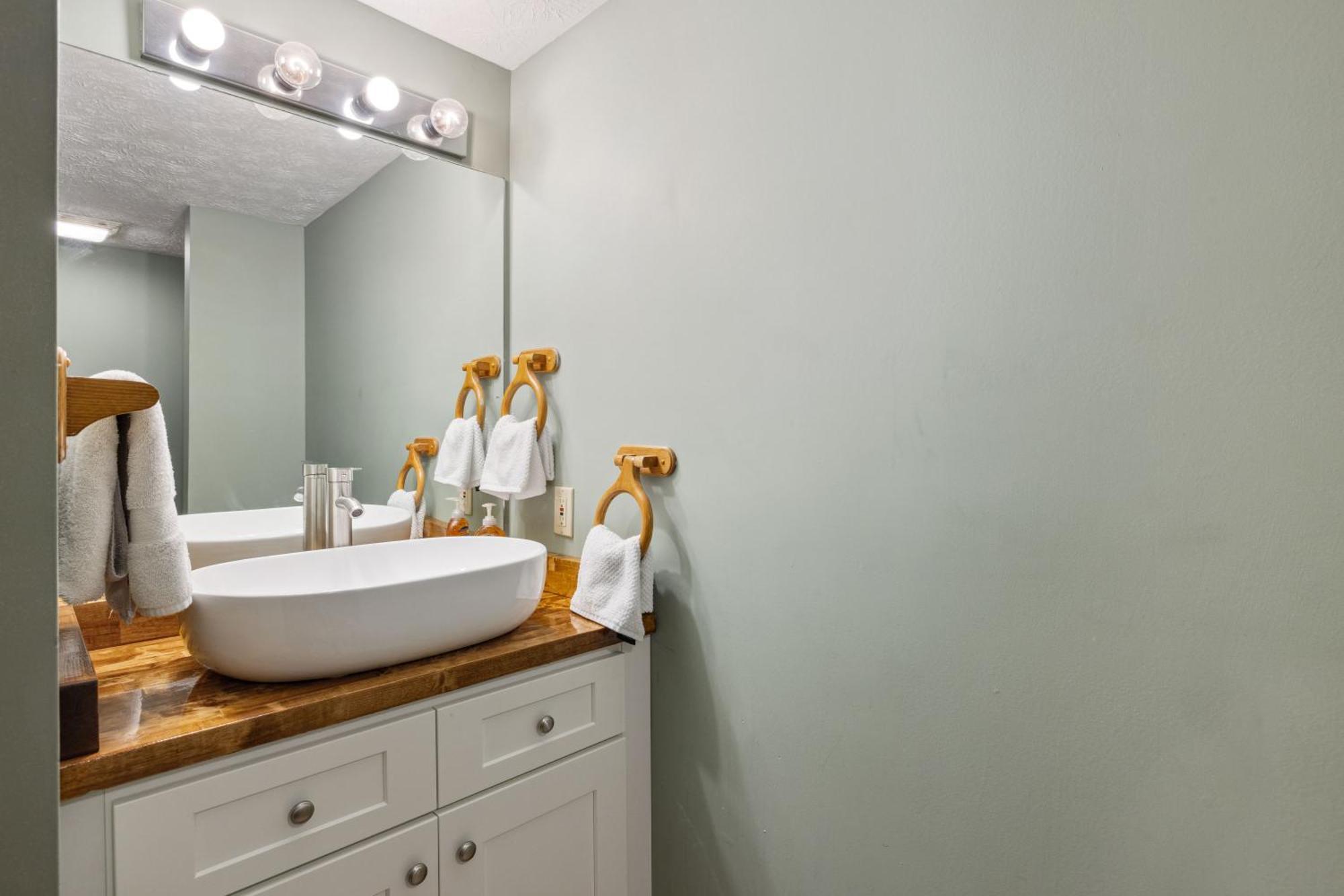 1 Min To The Parkway Spacious Cabin W 3 Suites And Extra Bedroom! 鸽子谷 外观 照片