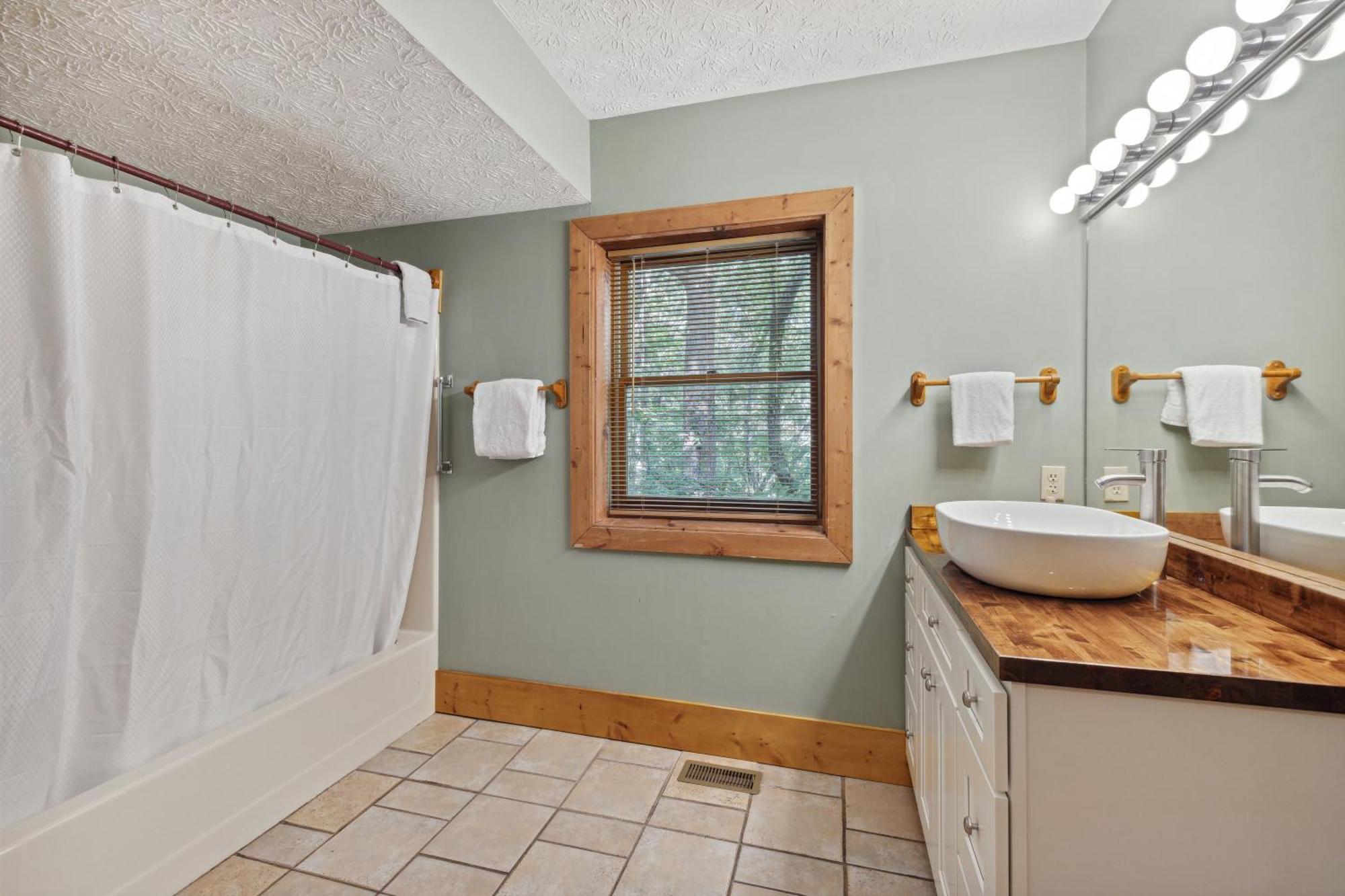 1 Min To The Parkway Spacious Cabin W 3 Suites And Extra Bedroom! 鸽子谷 外观 照片