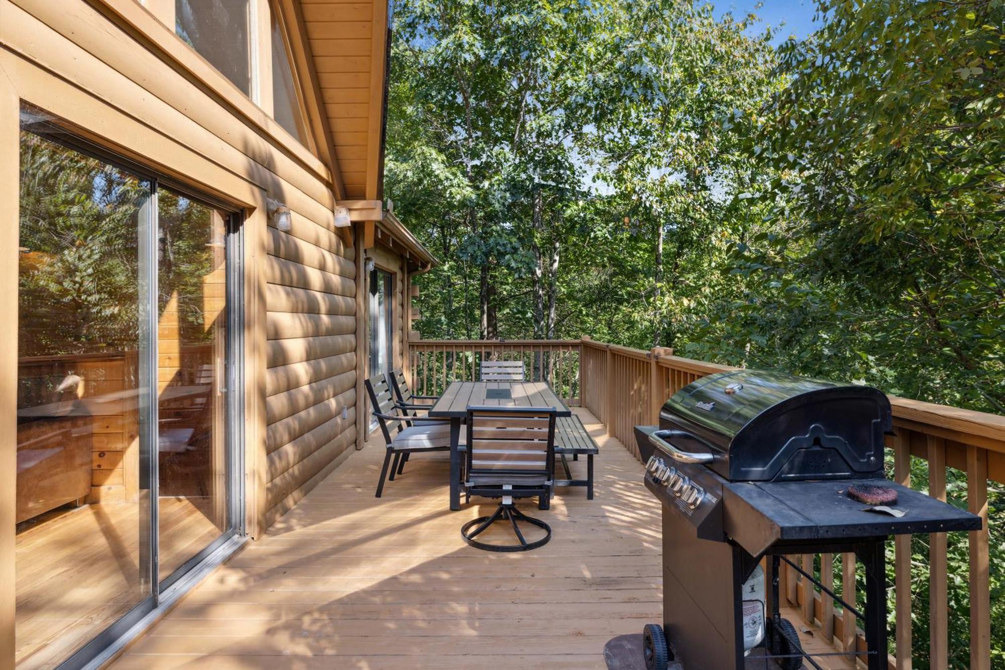 1 Min To The Parkway Spacious Cabin W 3 Suites And Extra Bedroom! 鸽子谷 外观 照片